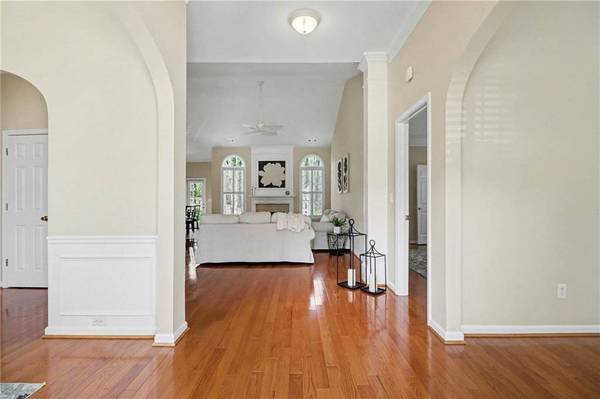 9840 Colusa CT, Gainesville, GA 30506