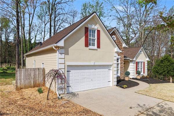 9840 Colusa CT, Gainesville, GA 30506