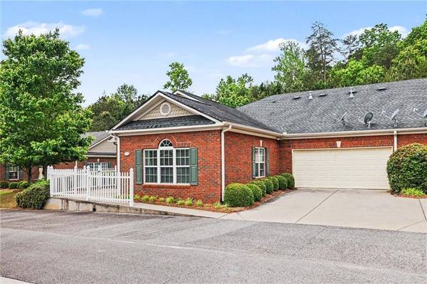 497 Sawnee Corners DR, Cumming, GA 30040