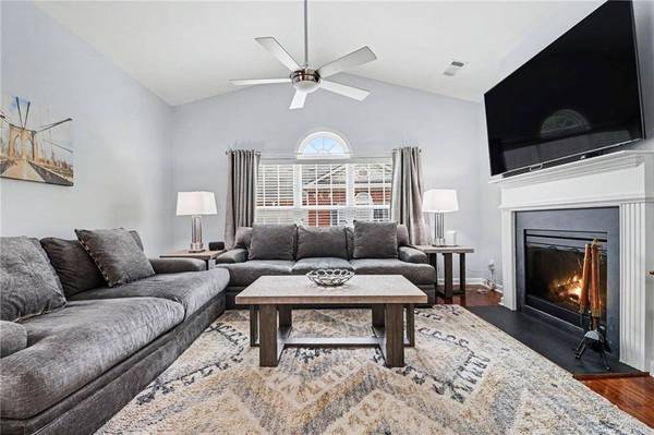 497 Sawnee Corners DR, Cumming, GA 30040