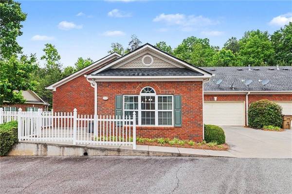 497 Sawnee Corners DR, Cumming, GA 30040