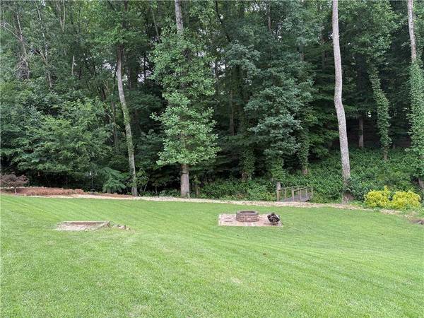 4041 Hickory Fairway DR, Woodstock, GA 30188