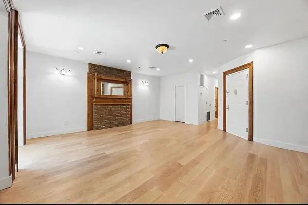 132 W 119th St #4, New York, NY 10026-1306