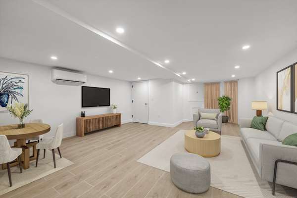 257 E 28th St, Brooklyn, NY 11226-6303