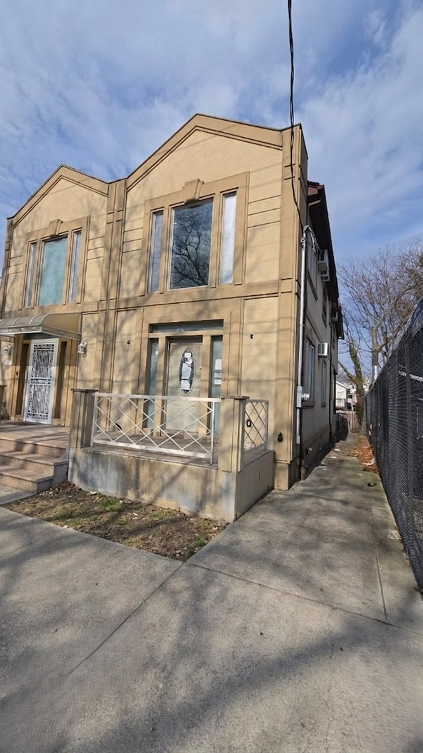 2035 E 63rd St, Brooklyn, NY 11234-5909