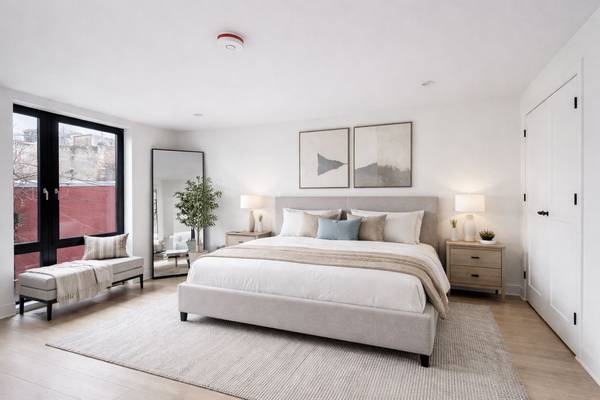 158 Somers St #3A, Brooklyn, NY 11233-2913