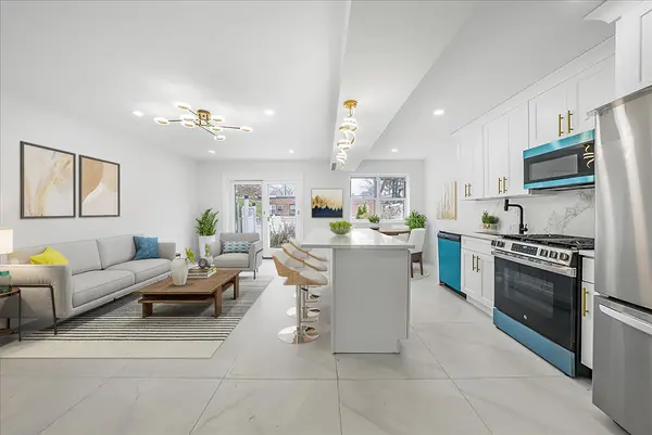 109-45 173rd St #Single Family, Jamaica, NY 11433