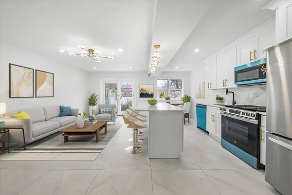 109-45 173rd St #Single Family, Jamaica, NY 11433