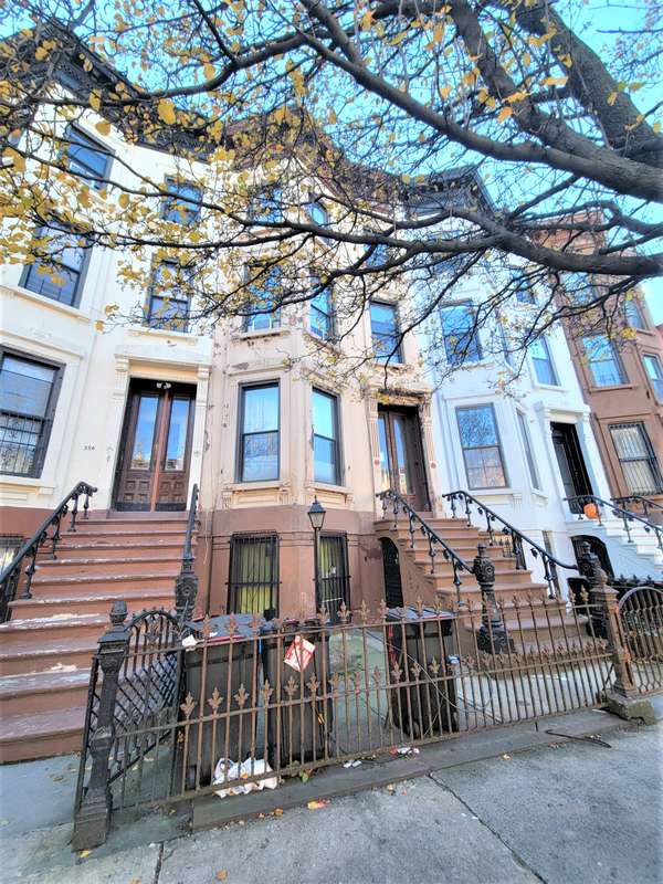 356 Hancock St #3, Brooklyn, NY 11216-2401