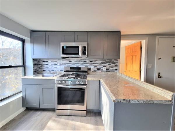 356 Hancock St #3, Brooklyn, NY 11216-2401