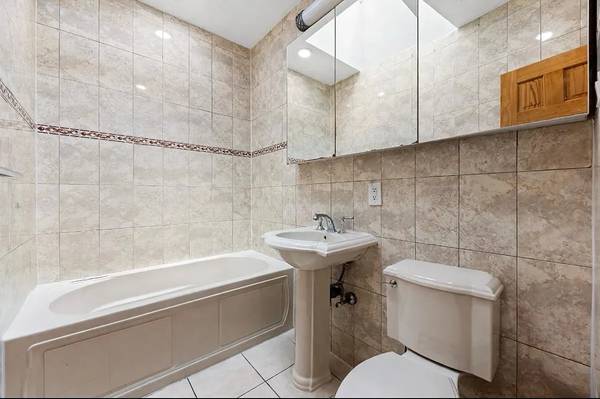 132 W 119th St #4, New York, NY 10026-1306
