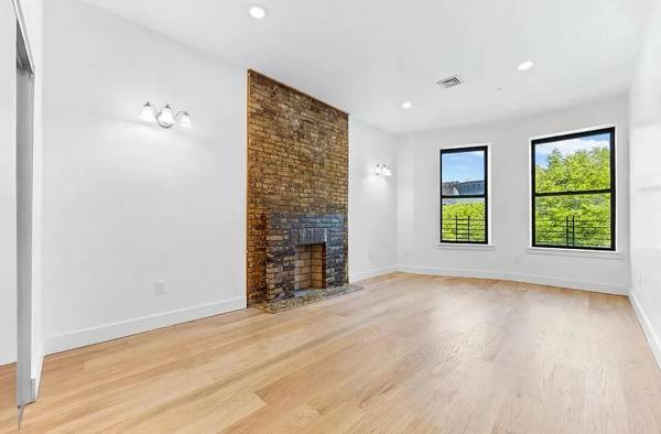132 W 119th St #4, New York, NY 10026-1306