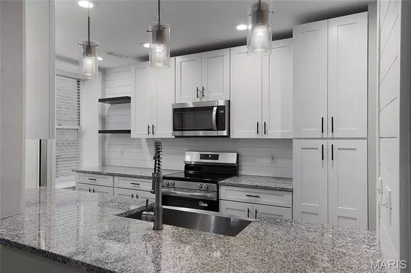 4250 Lindell BLVD #A, St Louis, MO 63108