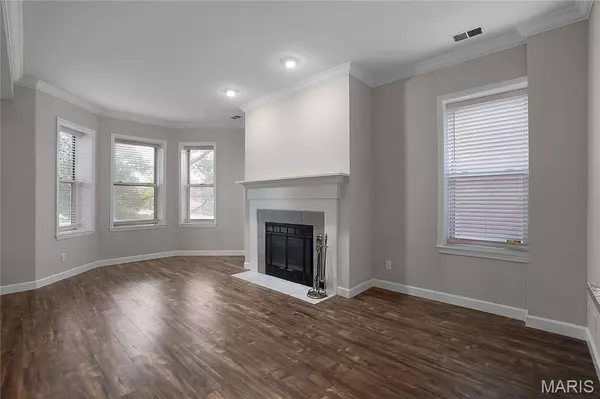 4250 Lindell BLVD #A, St Louis, MO 63108