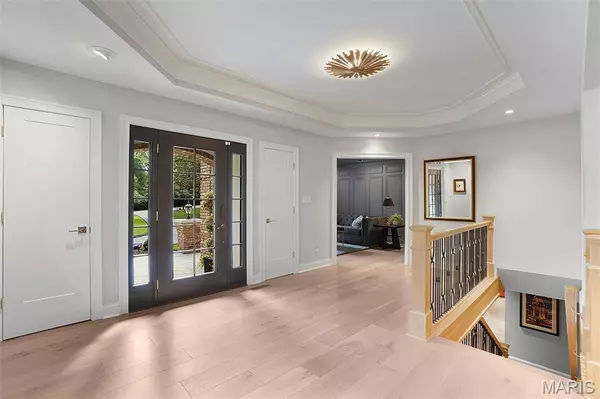 241 S Graeser RD, Creve Coeur, MO 63141