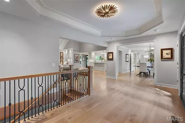 241 S Graeser RD, Creve Coeur, MO 63141