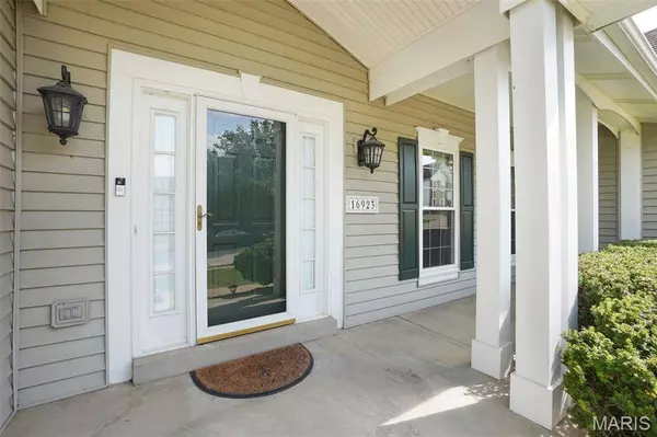 16923 Westridge Oaks DR, Wildwood, MO 63040