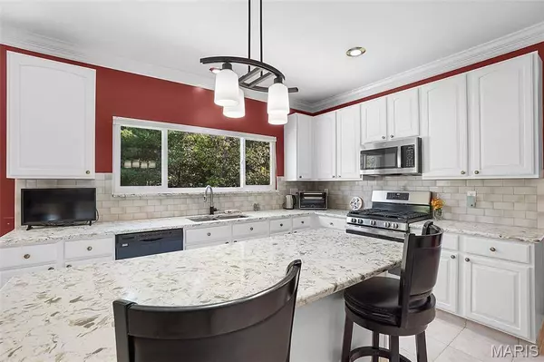 16923 Westridge Oaks DR, Wildwood, MO 63040