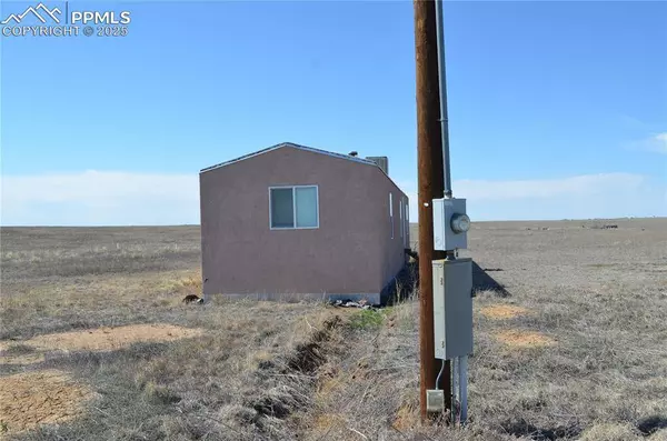 1604 County Road R, Rush, CO 80833
