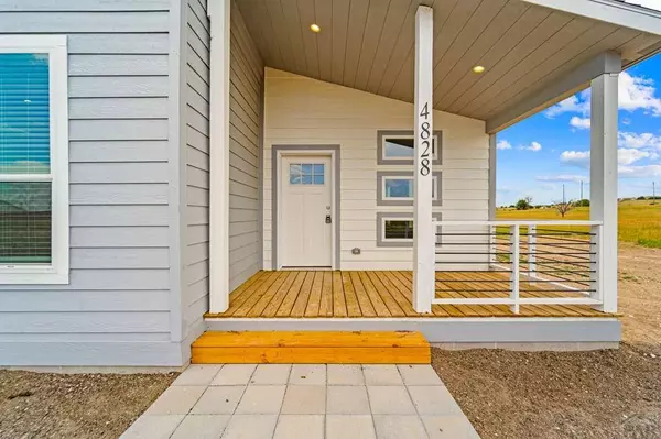 4828 Hicklin Dr, Colorado City, CO 81019