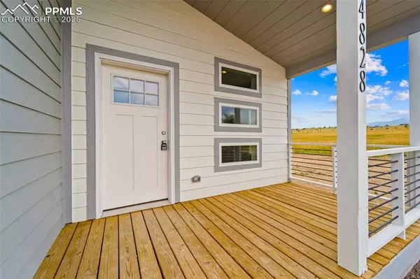 4828 Hicklin DR, Colorado City, CO 81019