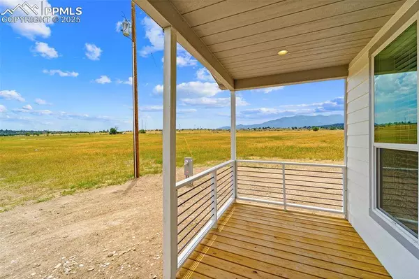 4828 Hicklin DR, Colorado City, CO 81019