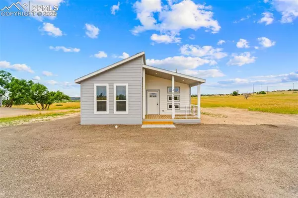 4828 Hicklin DR, Colorado City, CO 81019