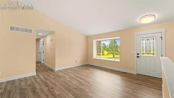 1751 Kiowa TRL, Elizabeth, CO 80107