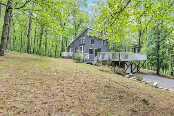 32 Old Bethel Road, Newtown, CT 06470