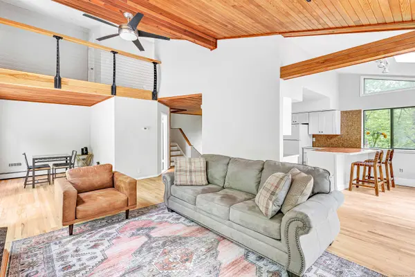 32 Old Bethel Road, Newtown, CT 06470