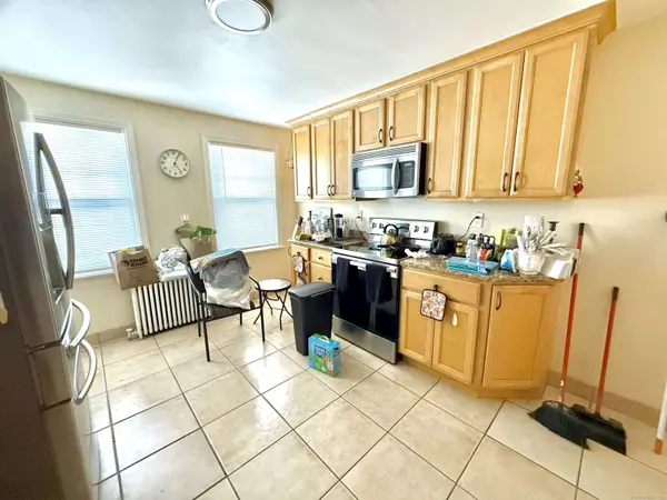 422 Swanson Avenue, Stratford, CT 06614