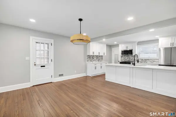 10 Merrill Road, Norwalk, CT 06851