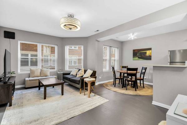 4423 N Lawndale AVE #1A, Chicago, IL 60625