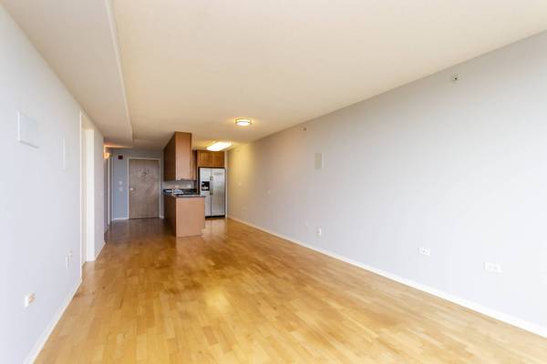 9715 Woods DR #805, Skokie, IL 60077