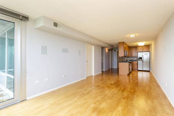 9715 Woods DR #805, Skokie, IL 60077