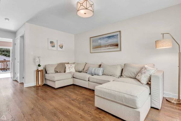 706 Wisconsin AVE, Oak Park, IL 60304