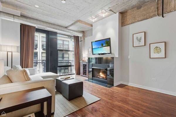 1111 W 14th PL #218, Chicago, IL 60608