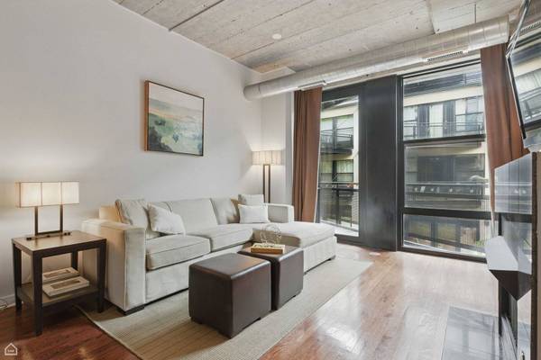 1111 W 14th PL #218, Chicago, IL 60608