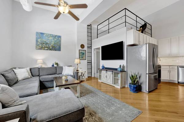 1019 W Jackson BLVD #3J, Chicago, IL 60607