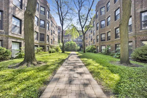 6257 N Sheridan RD #39, Chicago, IL 60660