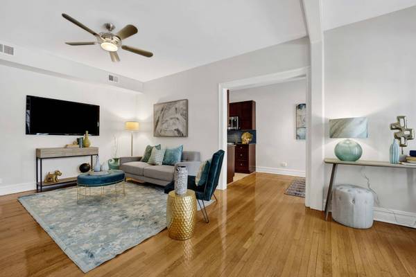 6257 N Sheridan RD #39, Chicago, IL 60660