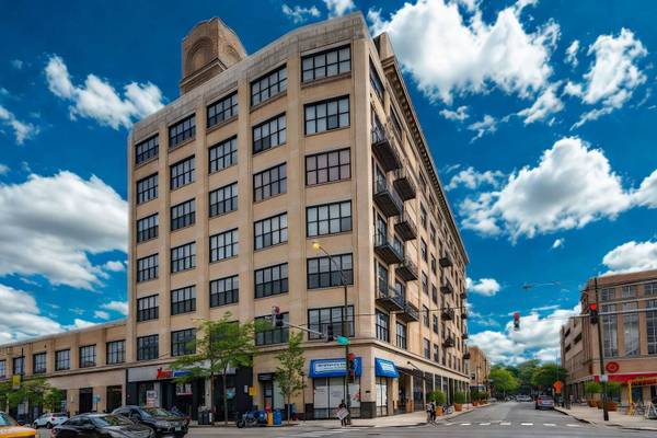 1601 W SCHOOL ST #302, Chicago, IL 60657