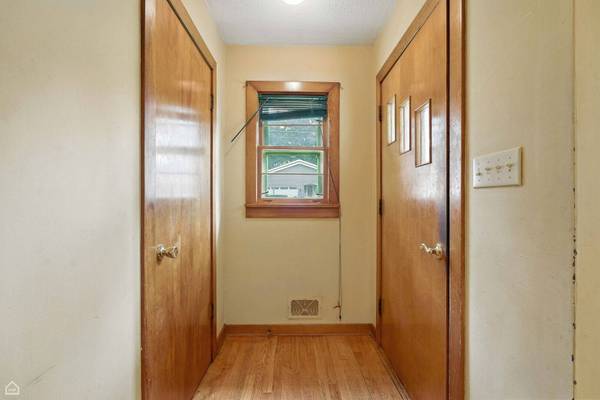 515 S 5th AVE, St. Charles, IL 60174