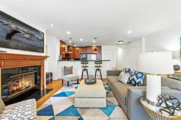 5821 N WINTHROP AVE #GN, Chicago, IL 60660