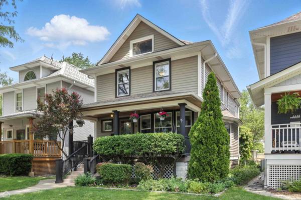 4450 W Byron ST, Chicago, IL 60641