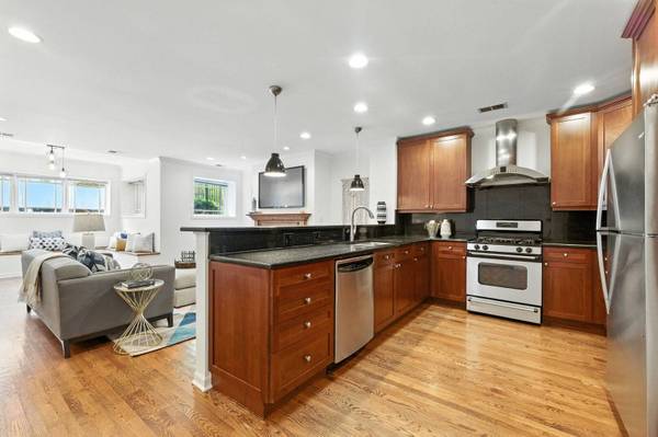 5821 N WINTHROP AVE #GN, Chicago, IL 60660