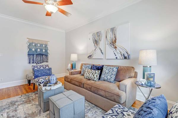 1949 W Argyle ST #1, Chicago, IL 60640