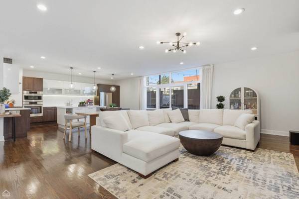 2432 W Chicago AVE #1N, Chicago, IL 60622