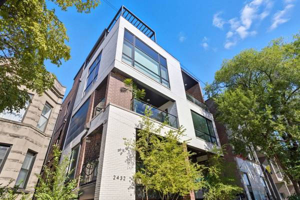 2432 W Chicago AVE #1N, Chicago, IL 60622