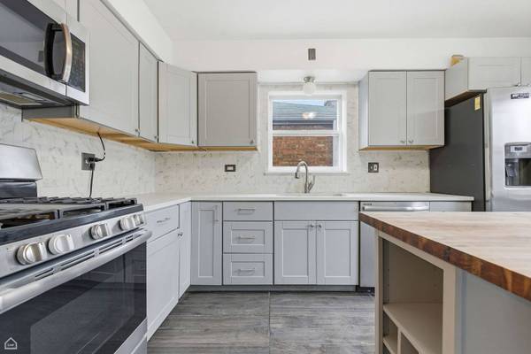 5141 N SPRINGFIELD AVE, Chicago, IL 60625